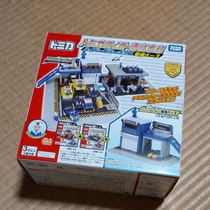 トミカ ハイパー連結本部 ハイパーブルーポリス 整備ベース 未使用