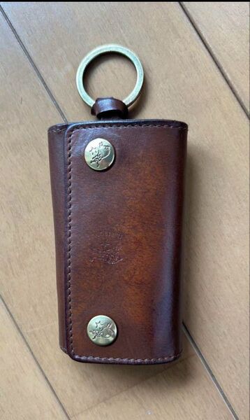 イルビゾンテ キーケース 6連 IL BISONTE キーリング付き キーホルダー レザー (定価約15000円)