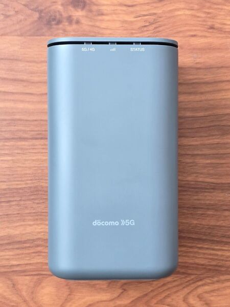 NTTドコモ ホームルーター HR01 home 5G Wi-Fi 本体のみ