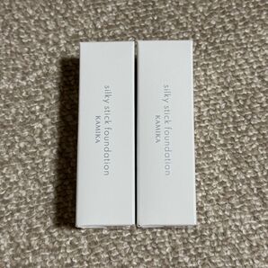 【新品未使用】KAMIKA カミカ シルキースティックファンデーション 11g ホワイト ×2本