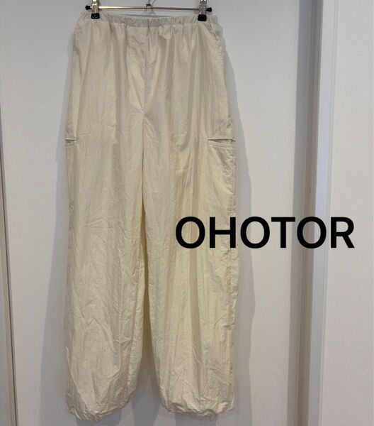 ohotoro ナイロンカーゴパンツ クリーム色 アイボリー パンツ 裾ゴム ポケット 韓国ファッション
