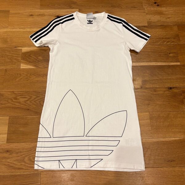 adidas Tシャツワンピース ワンピース ビッグロゴ ホワイト XS