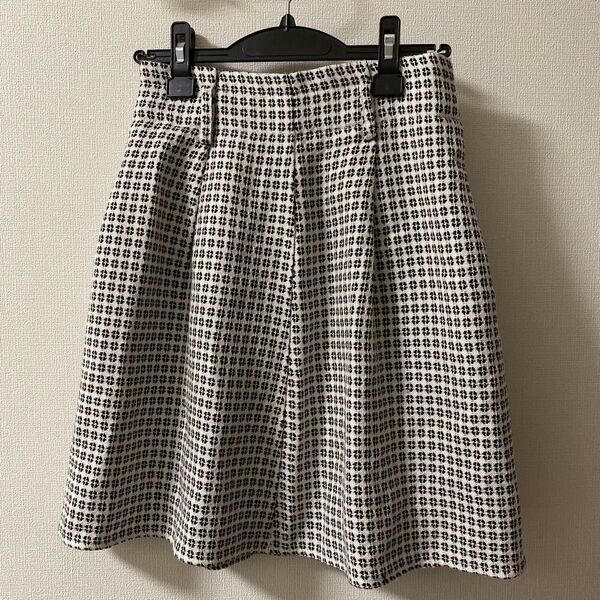 美品!C.D.S BASIC ひざ丈 台形フレアスカート Sサイズ