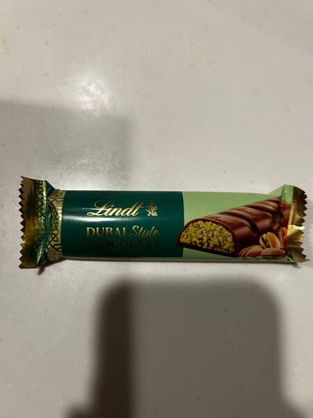 リンツ 限定ドバイチョコ 3本