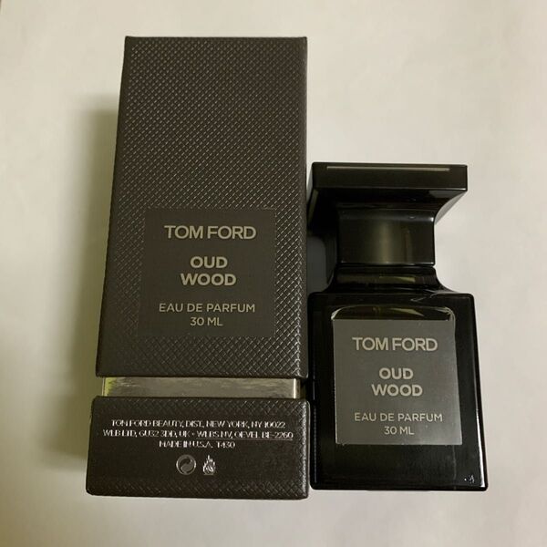 トムフォード ウード・ウッド オードパルファム スプレィ 30mL 香水