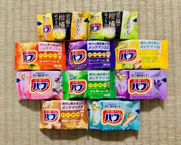 ①入浴剤 定番 花王 バブ 10種類種類10個 色付き透明湯 数量限定 期間限定 詰め合わせ にごり湯なし