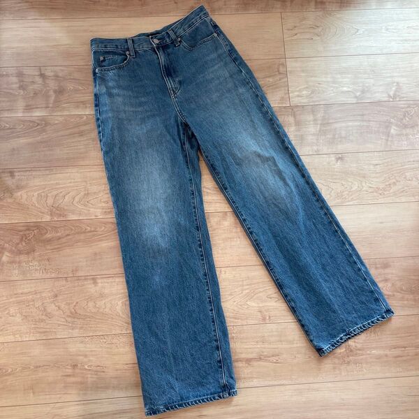 UNIQLO jeansワイドストレートデニム パンツ 25