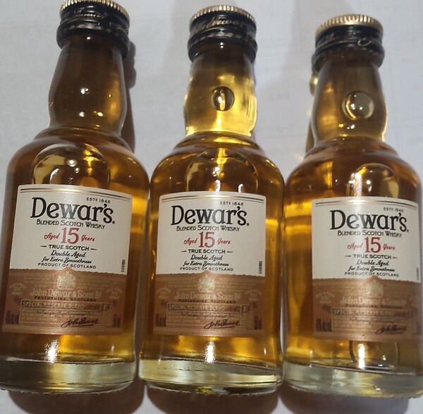 新品未開封 デュワーズ 15年 ミニチュア ウイスキー ミニボトル ミニチュアボトル Whisky 50ml 3本セット 試供品