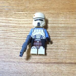 美品!! 激レア!! レゴ スターウォーズ ミニフィグ スカリフトルーパー 分隊長