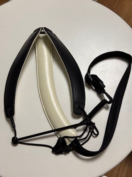 中古美品 サックスストラップ ブレステイキング Mサイズ 黒色