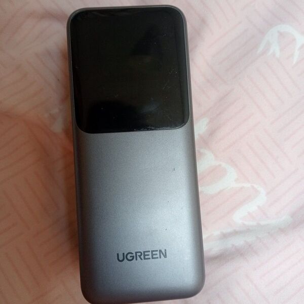 UGREEN 130W 20000mAh充電器