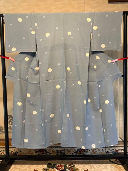 単衣・小紋(正絹)型染め 花手毬<訳アリ>身丈154cm K-167