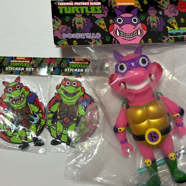 IZUMONSTER イズモンスター ソフビタートルズ ピンクver DONATELLO mutant ninja ステッカー付