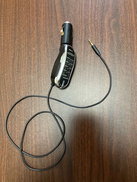 美品 FMトランスミッター bluetooth ワイヤレス式 音楽 オーディオ