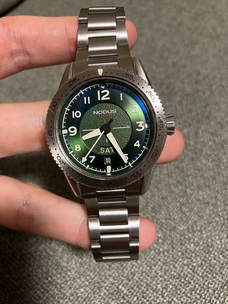 Nodus 2024 Sector Pilot Spruce|世界限定10本|グリーンセクターダイヤル|100m防水|美品