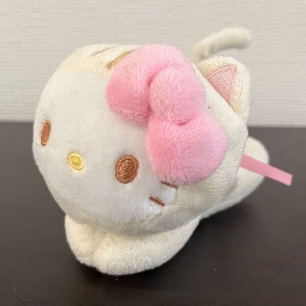 《サンリオ》ハローキティ ぬいぐるみ