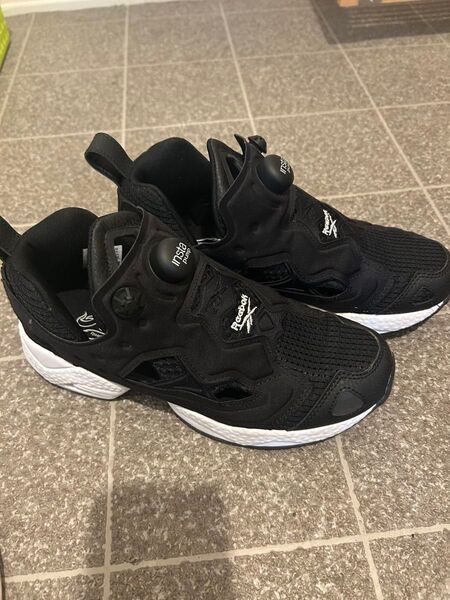 Reebok INSTAPUMP FURY ブラック 24cm ポンプフューリー リーボック
