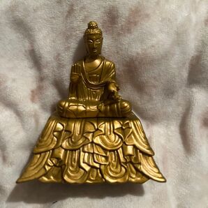 匿名配送 仏像 和の心4 エポック社 釈迦如来 金色タイプ