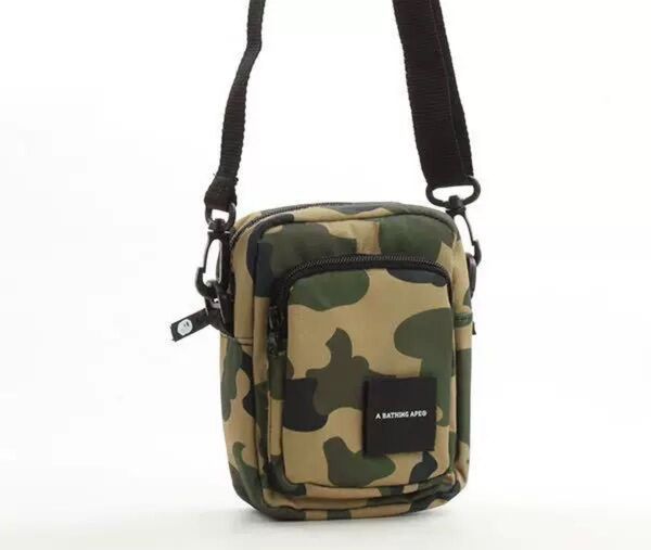 A BATHING APE 迷彩ショルダーバッグ 新品未使用