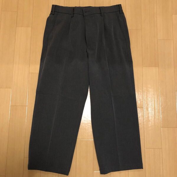 ユニクロ タックワイドパンツ グレー Lサイズ