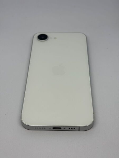 iPhone 16e 128GB ホワイト SIMフリー