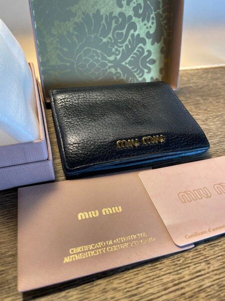MIU MIU black leather wallet