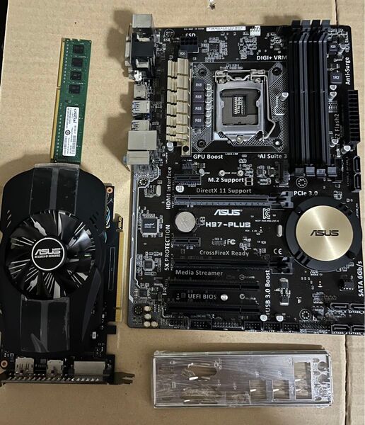 GTX1650 H97-PLUS IOパネル付属 DDR3 8GB マザーボード グラフィックボード メモリセット即時支払い限定