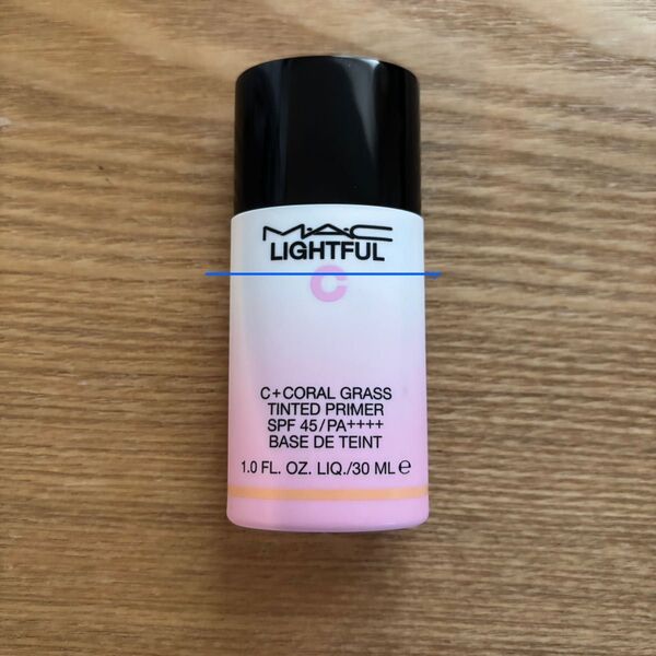 箱付き MAC ライトフルC + ティンティッド プライマー SPF45 PA++++ メイクアップベース