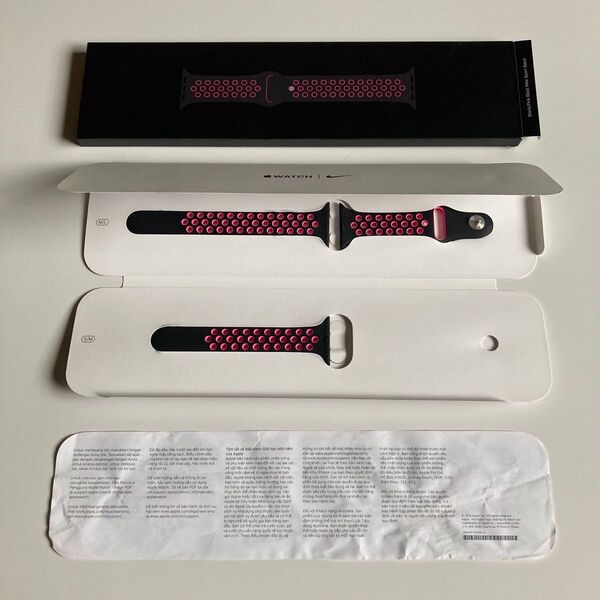Nike スポーツバンド (Black/Pink Blast Nike Sport Band)(40mm) アップルウォッチ用