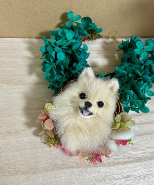 羊毛フェルト ポメラニアンのフラワーミニリース 母の日