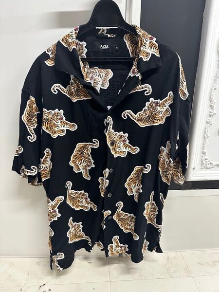 AZUL by MOUSSY トラ柄 半袖シャツ M アロハシャツ ハワイアンシャツ 半袖 ブラック 黒