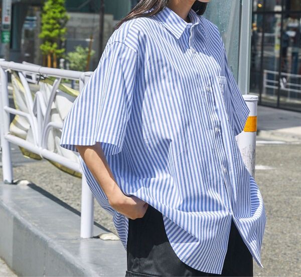 Mサイズ ZOZO購入 MONO-MART ストライプシャツ ホワイト×ブルー シャツ ストライプ 半袖トップス