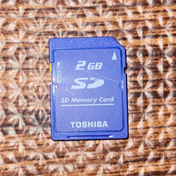 TOSHIBA 2GB SDメモリーカード