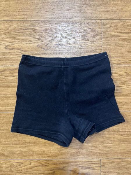 黒パン 短パン