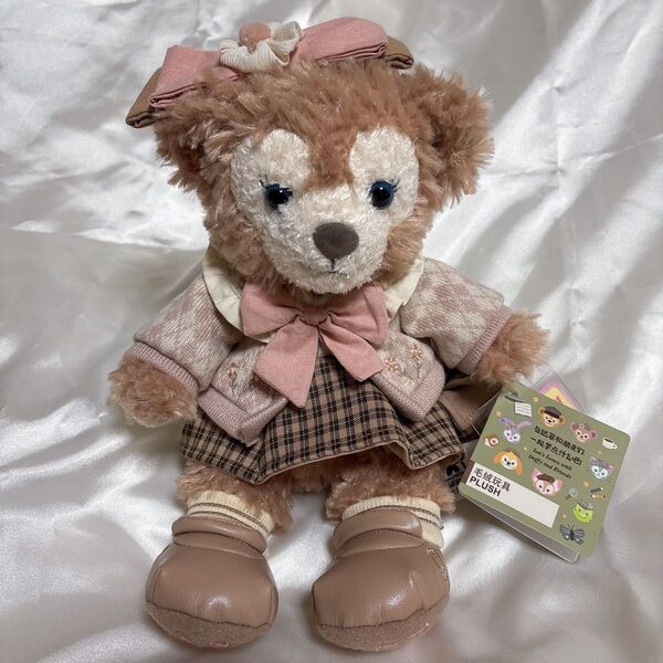 上海ディズニー 小さい教室 スクール シェリーメイ ぬいぐるみ