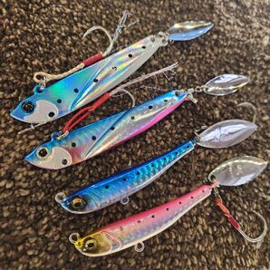飛び過ぎダニエル40g×2、マキッパ40g×2セット