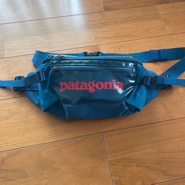 patagonia ウェストポーチ ブルー