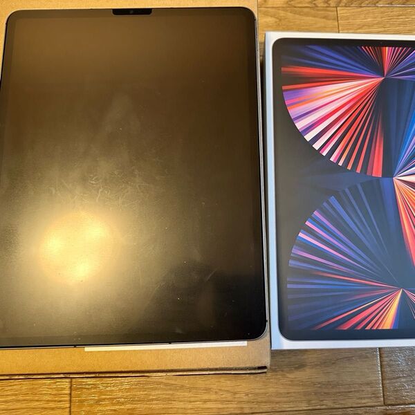 iPad Pro M1 256GB 12.9インチ Wi-Fi + Cellular スペースグレイ バッテリー残量 約88%
