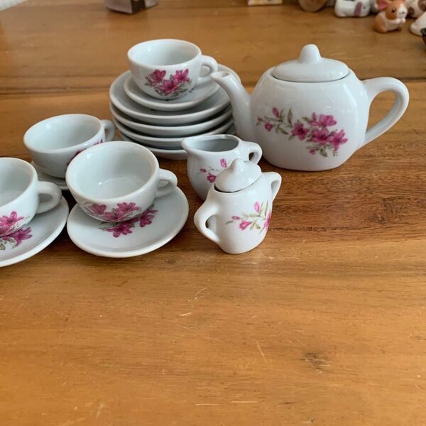 ミニチュア おままごと ティーセット ピンクの花柄 セット