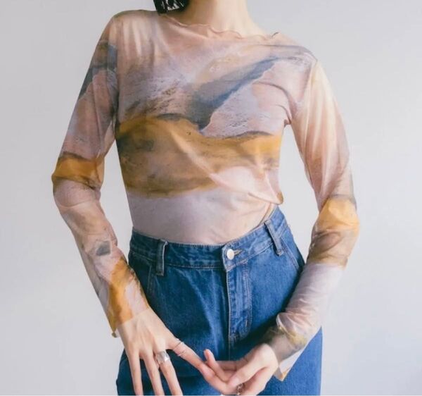 ほぼ新品 marte シアートップス 定価約12000円