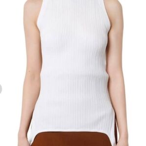 ほぼ新品 ルシェルブルー タンクトップ 定価17600円
