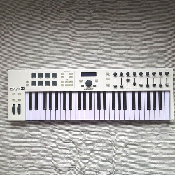 Arturia MIDIキーボード KeyLab Essential 49