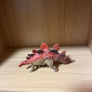 恐竜 フィギュア ステゴサウルス