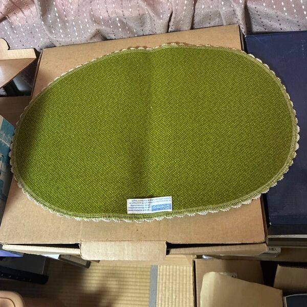 グリーンのランチョンマット