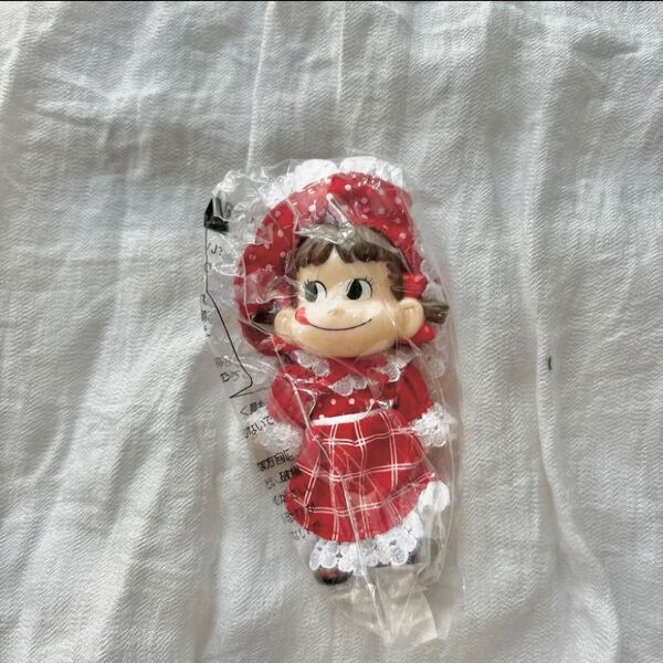 【非売品 未開封】不二家 ペコちゃん 人形 キーホルダー