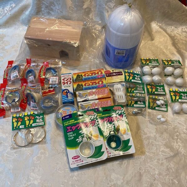コバヤシ サイホン(中)偽卵 巣箱 小鳥エサ入れチョコグリーンホルダー文鳥カナリア鳩チャボ色々セット!