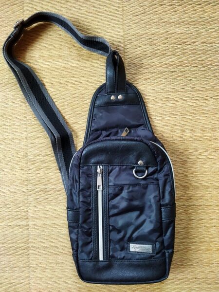 ALPHA INDUSTRIES アルファ インダストリーズ ボディバック ショルダーバッグ