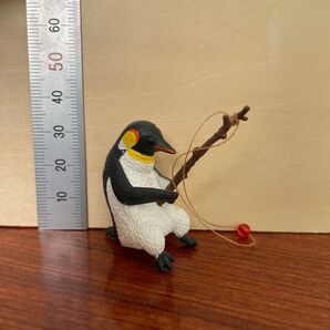 ペンギン フィギュア 釣り