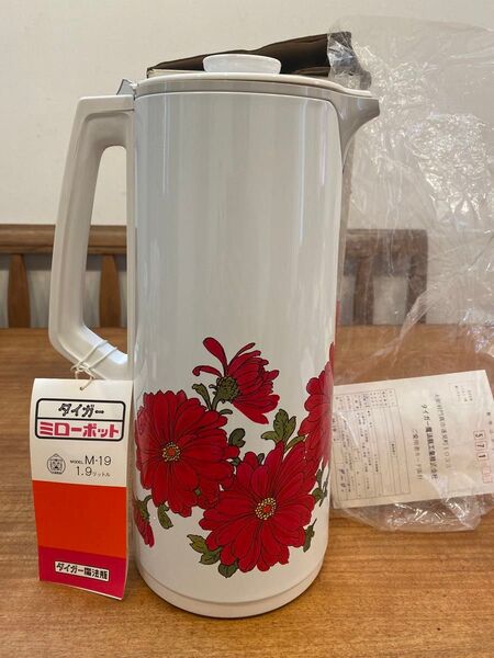 《新品》タイガー M-19 魔法瓶ポット 1.9L 花柄 TIGER 昭和レトロ