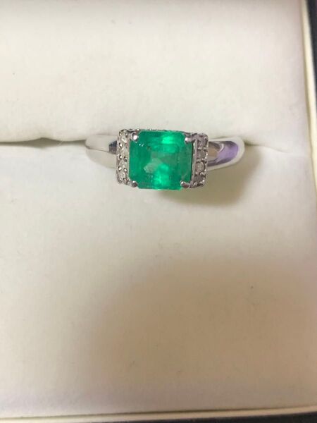 エメラルド 1.00ct ダイヤモンド0.15ct Pt900 デザインリング レディース 12号 4.10g